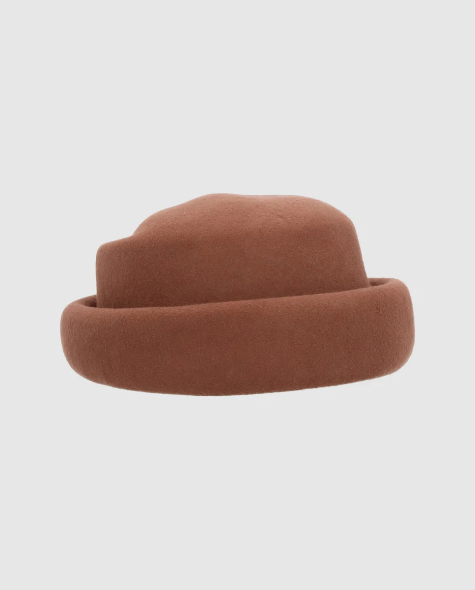 Casquete Nina Marrón