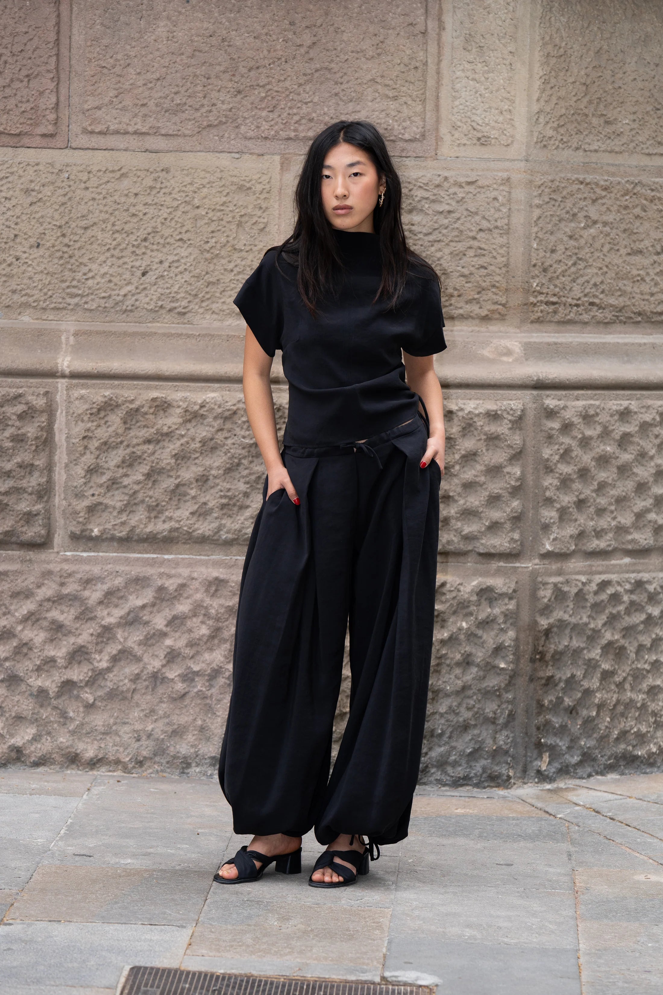 Top Gakito Negro ‘Cupro Touch’
