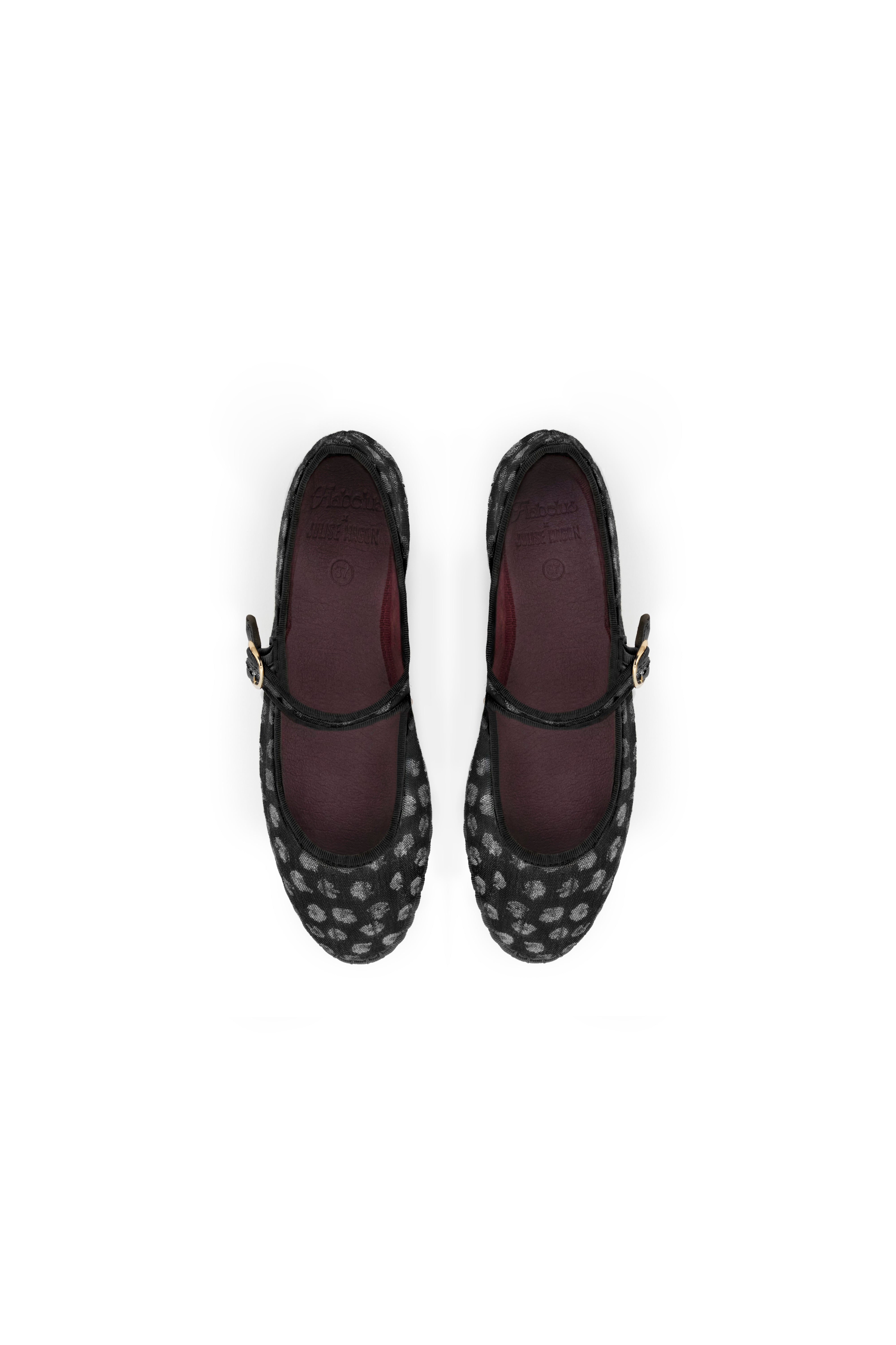 Julise Magon Black