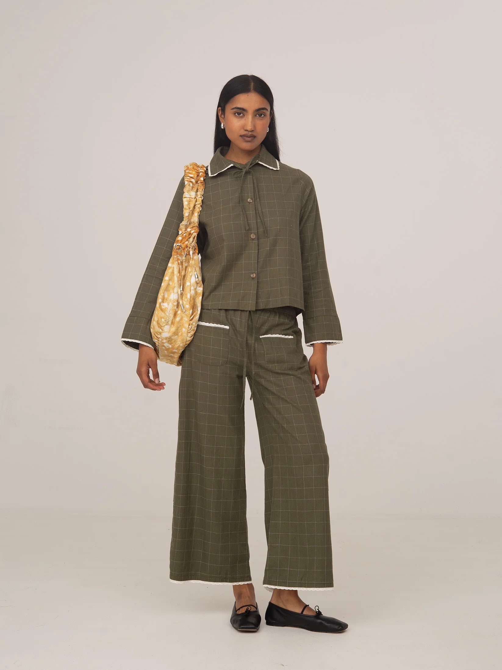BETTY PLAID GREEN AND WHITE SHIRT