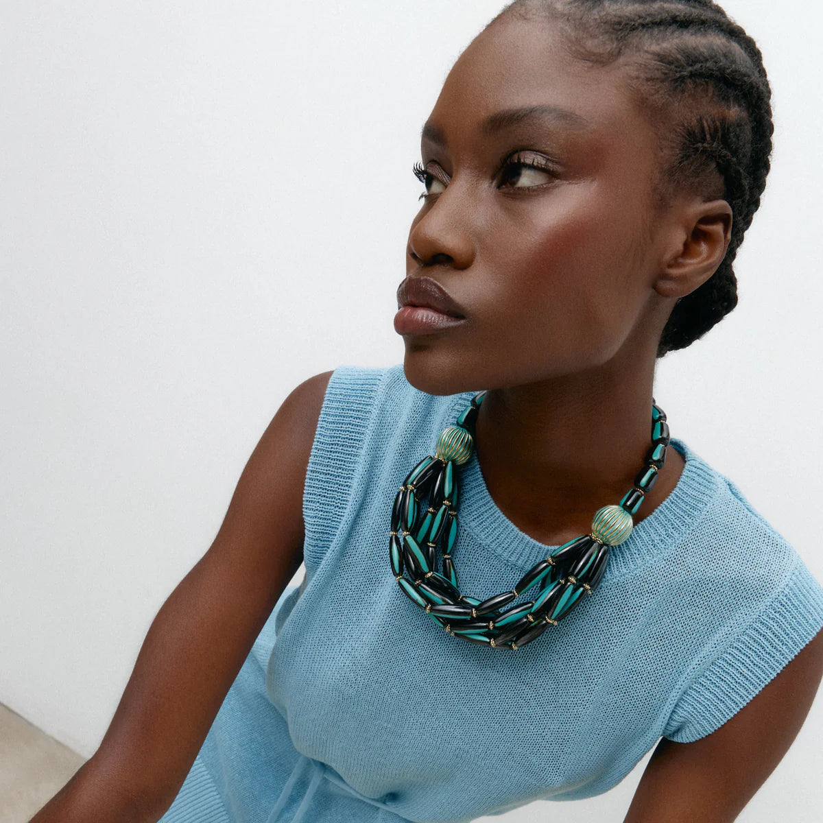Collar Blue Hania