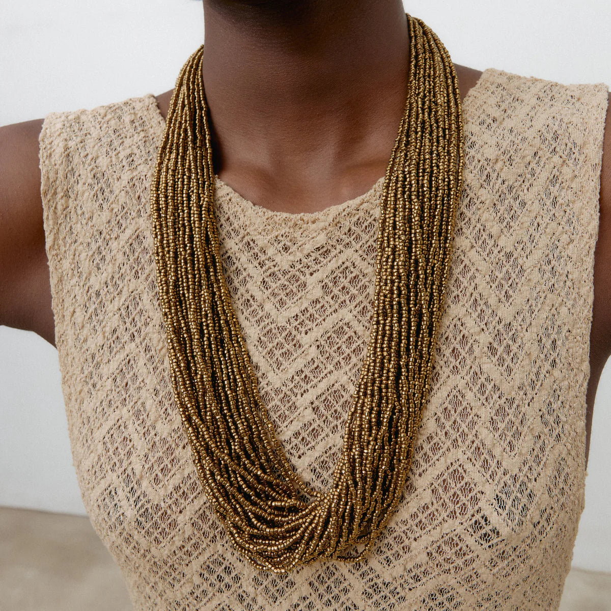 Collar Nabila Gold