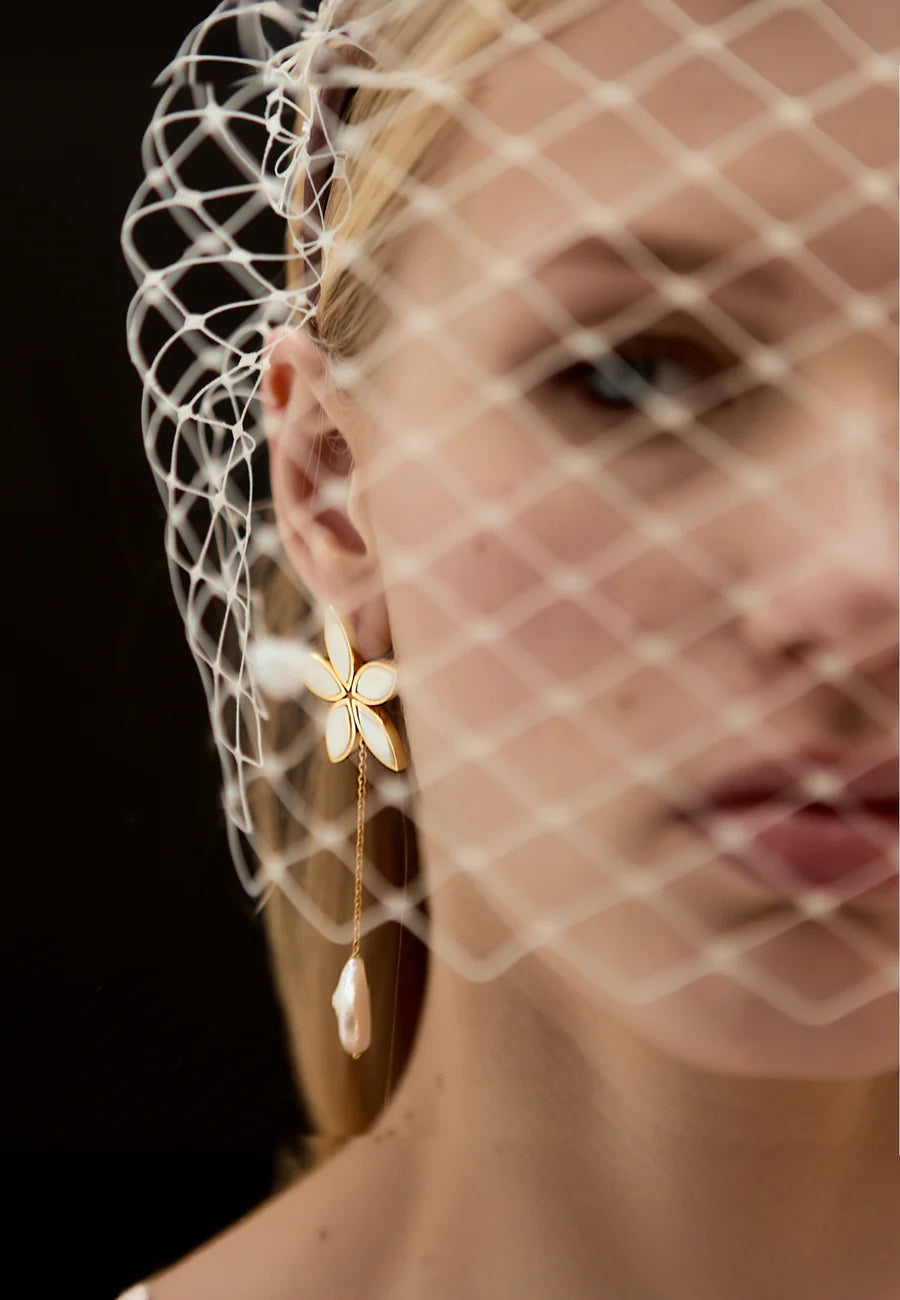 Pendientes White Lotus