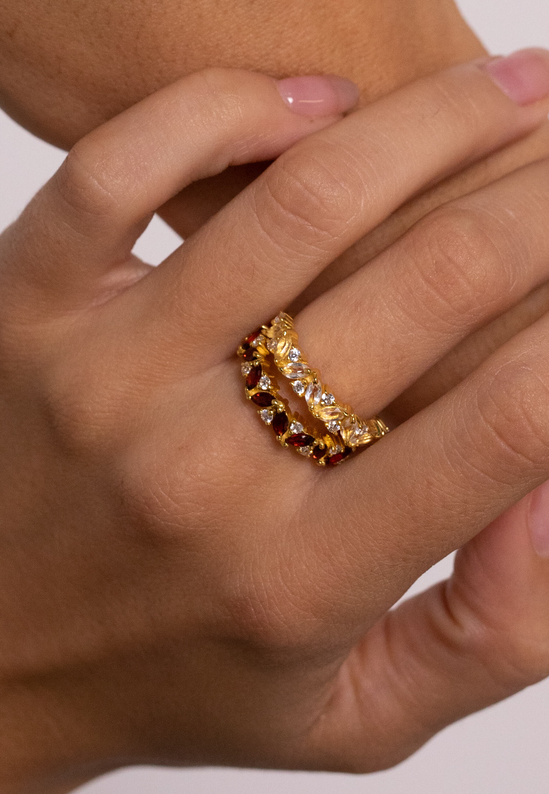 Anillo Granate Enero