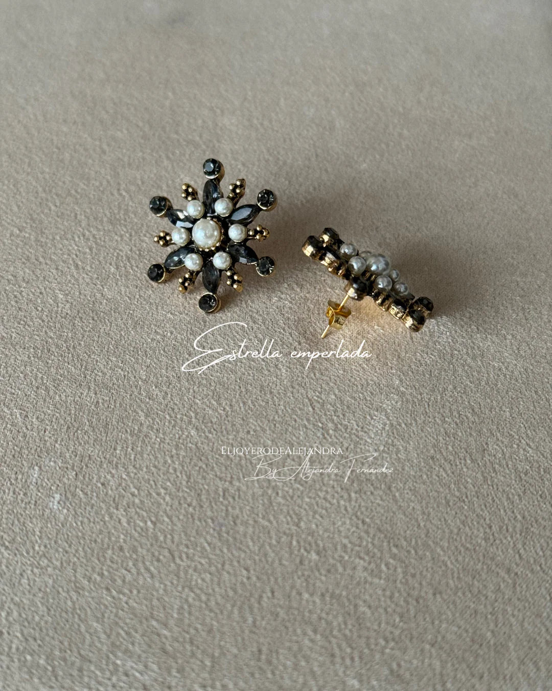 Pendientes Raíces "En continuo Movimiento" flecos & perlas Oscuros