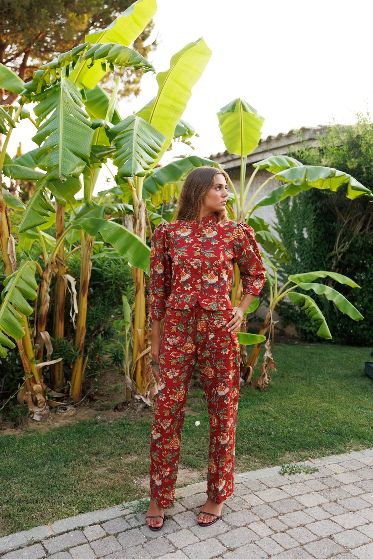 Pantalón Burdeos Flores