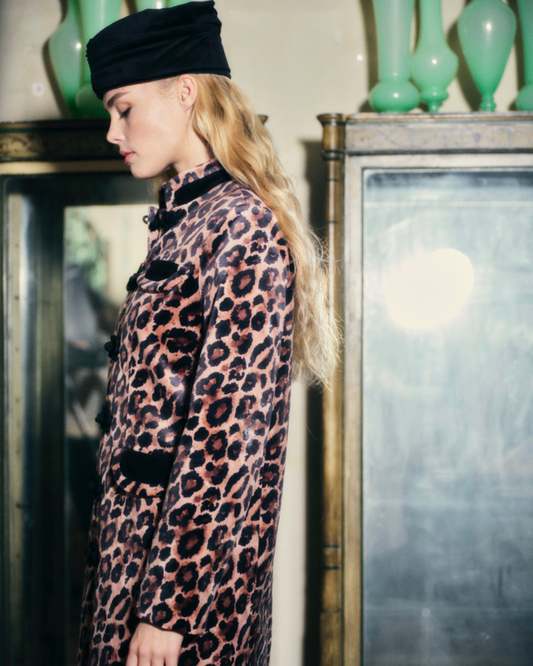 Abrigo Dynasty Velveteen Leopard