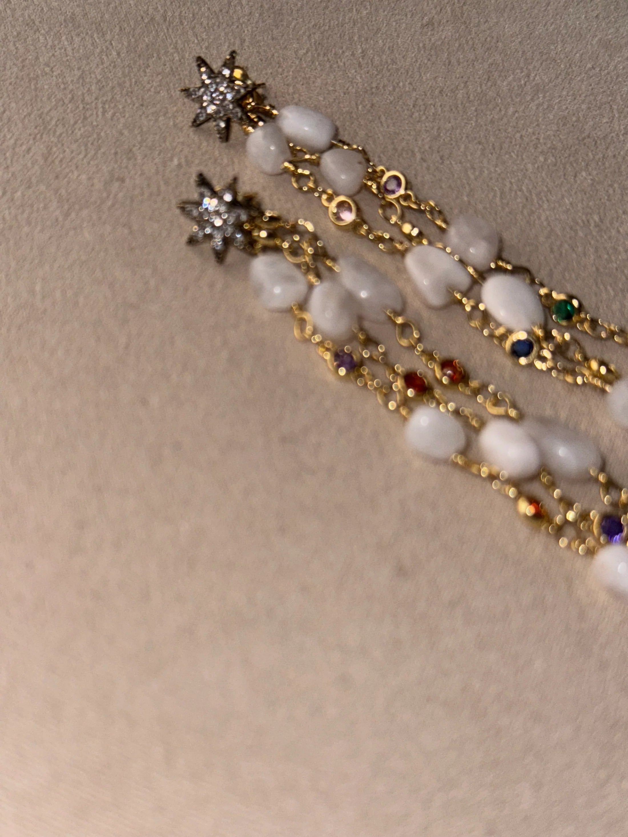 Pendientes Desmontables Light & Glass Blush Violeta Raíces