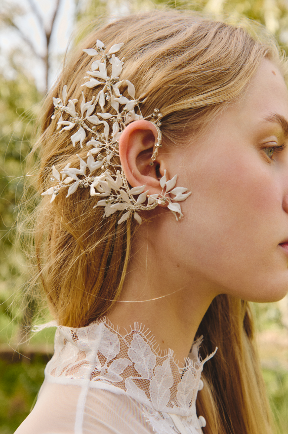Earcuff Libertad Nieve