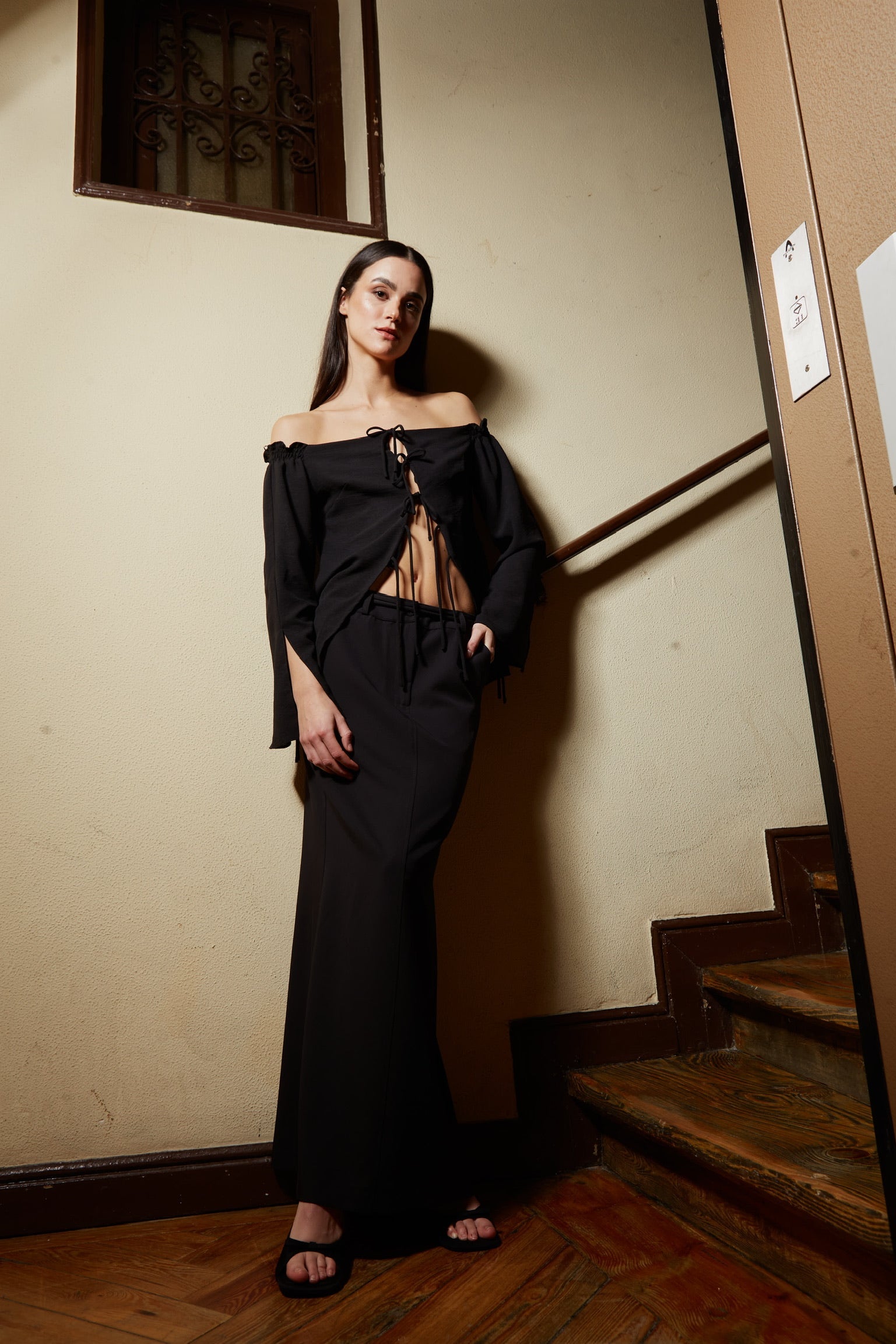 03 Off Shoulder