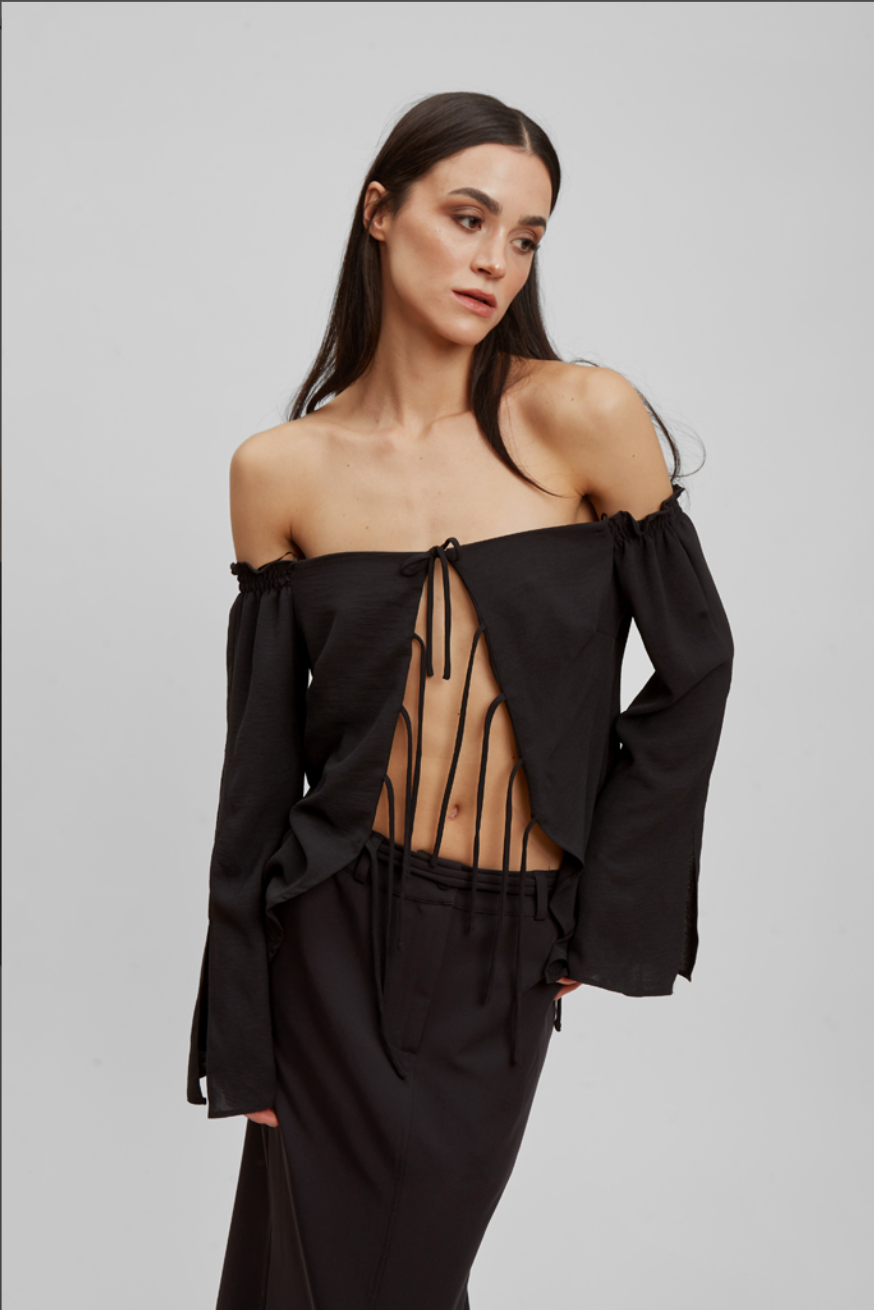 03 Off Shoulder