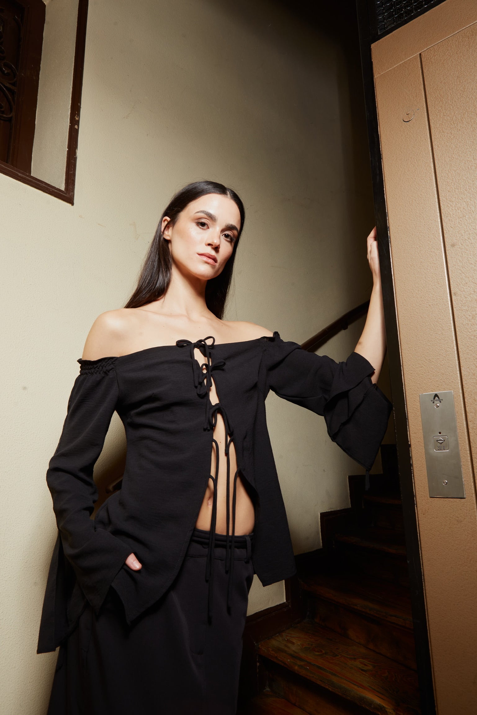 03 Off Shoulder