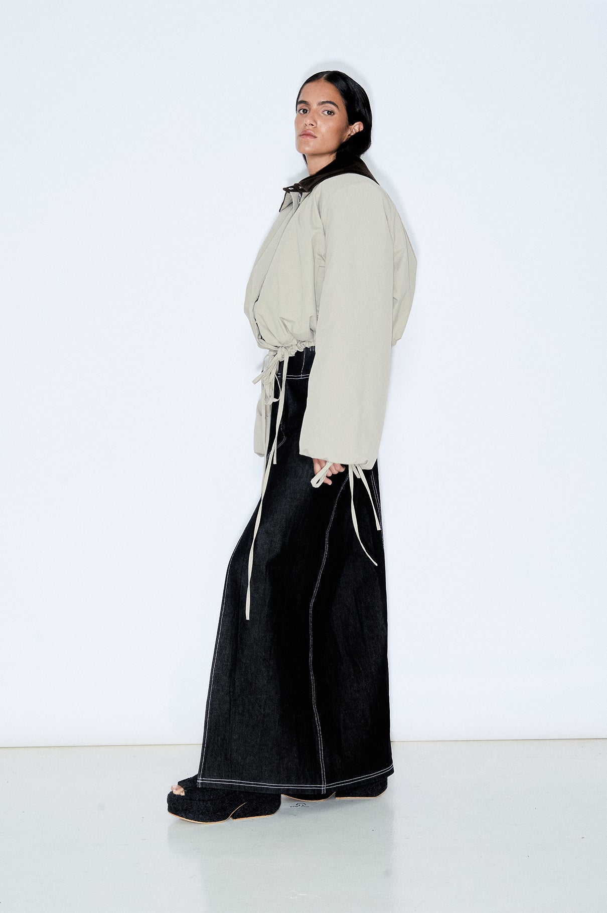 Bomber Gabardina Volumen Beige