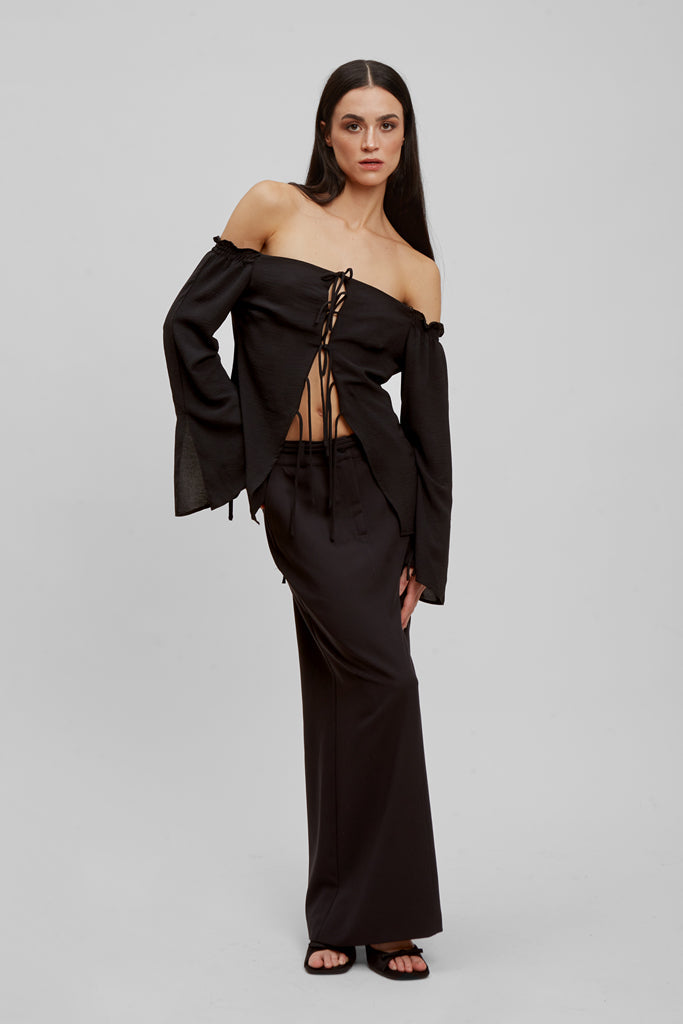 03 Off Shoulder