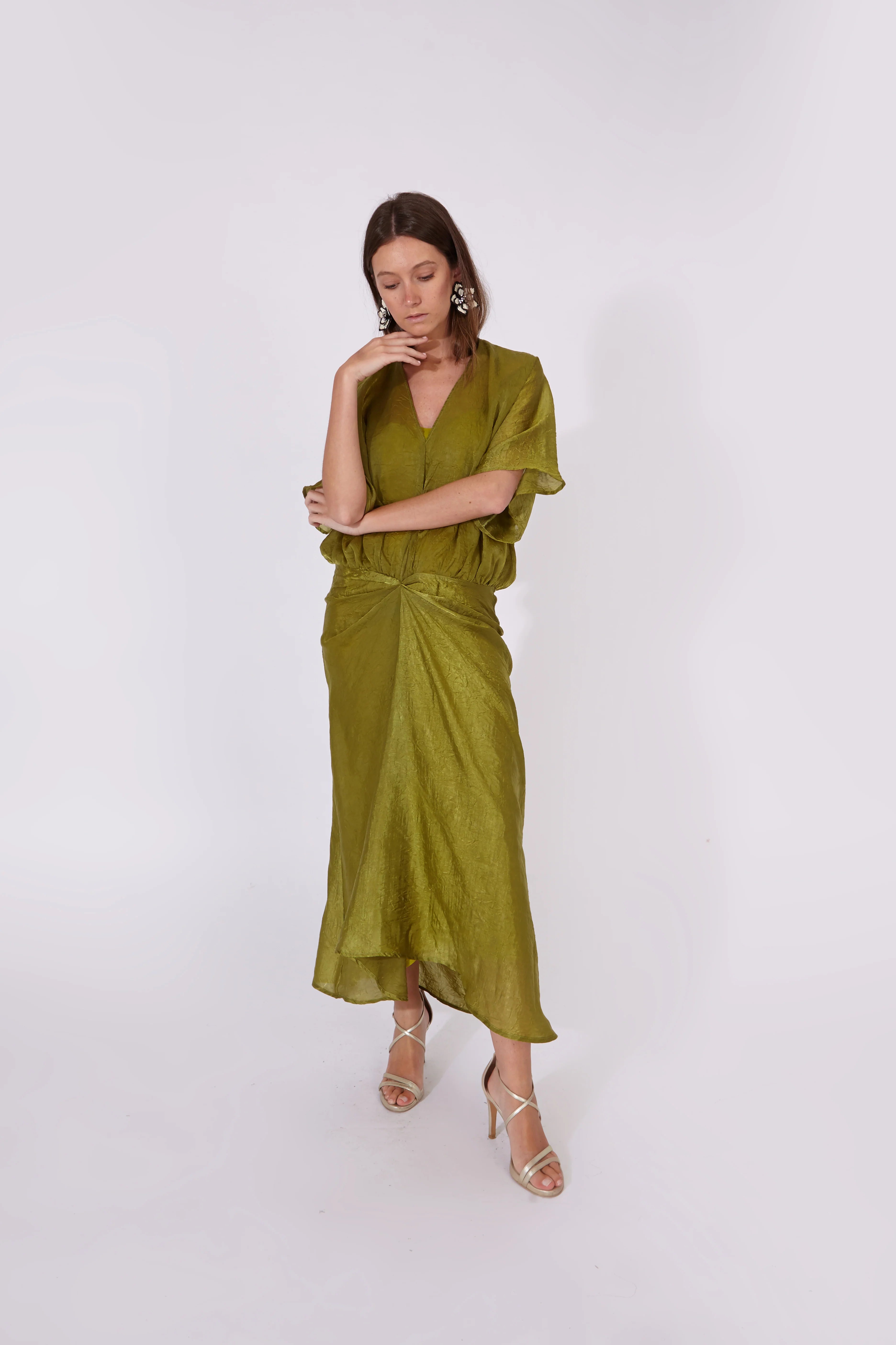 Vestido Varkala Verde Oliva Seda