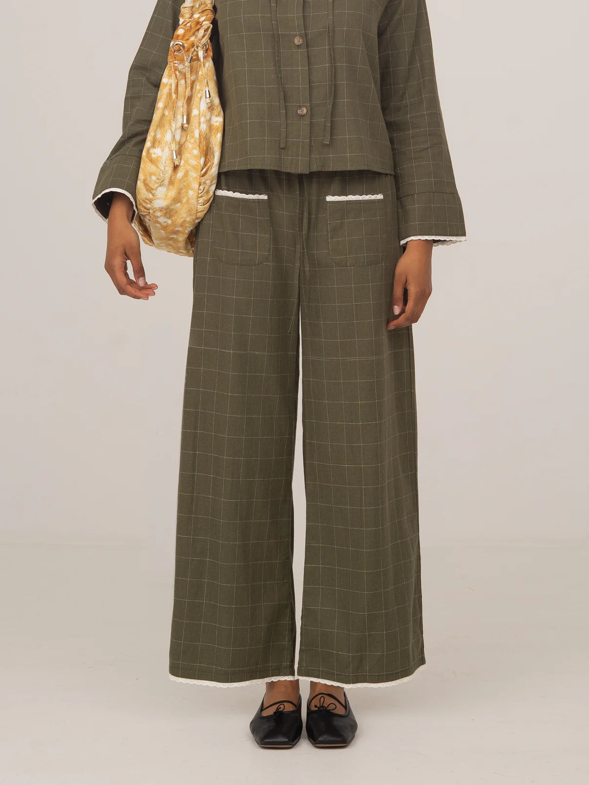 BETTY PLAID GREEN AND WHITE LONG PANTS