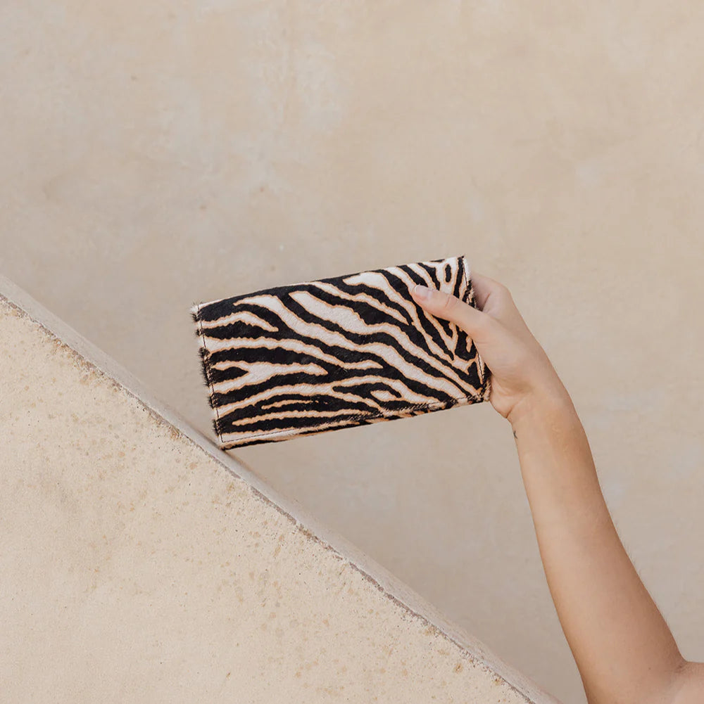 Cartera Grande Zebra