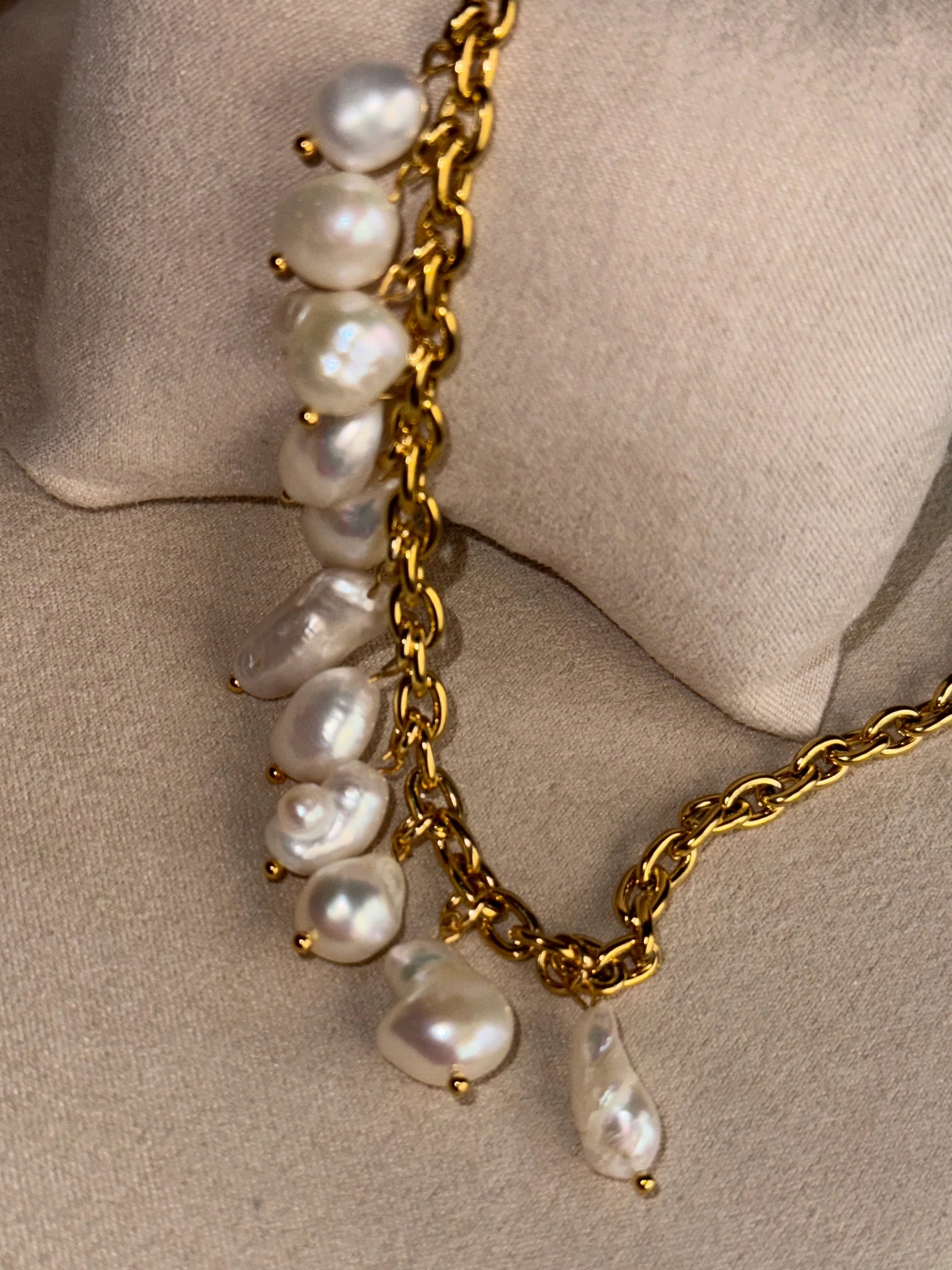 Gargantilla December Perlas