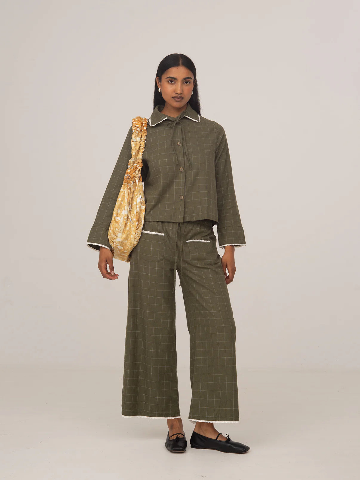 BETTY PLAID GREEN AND WHITE LONG PANTS