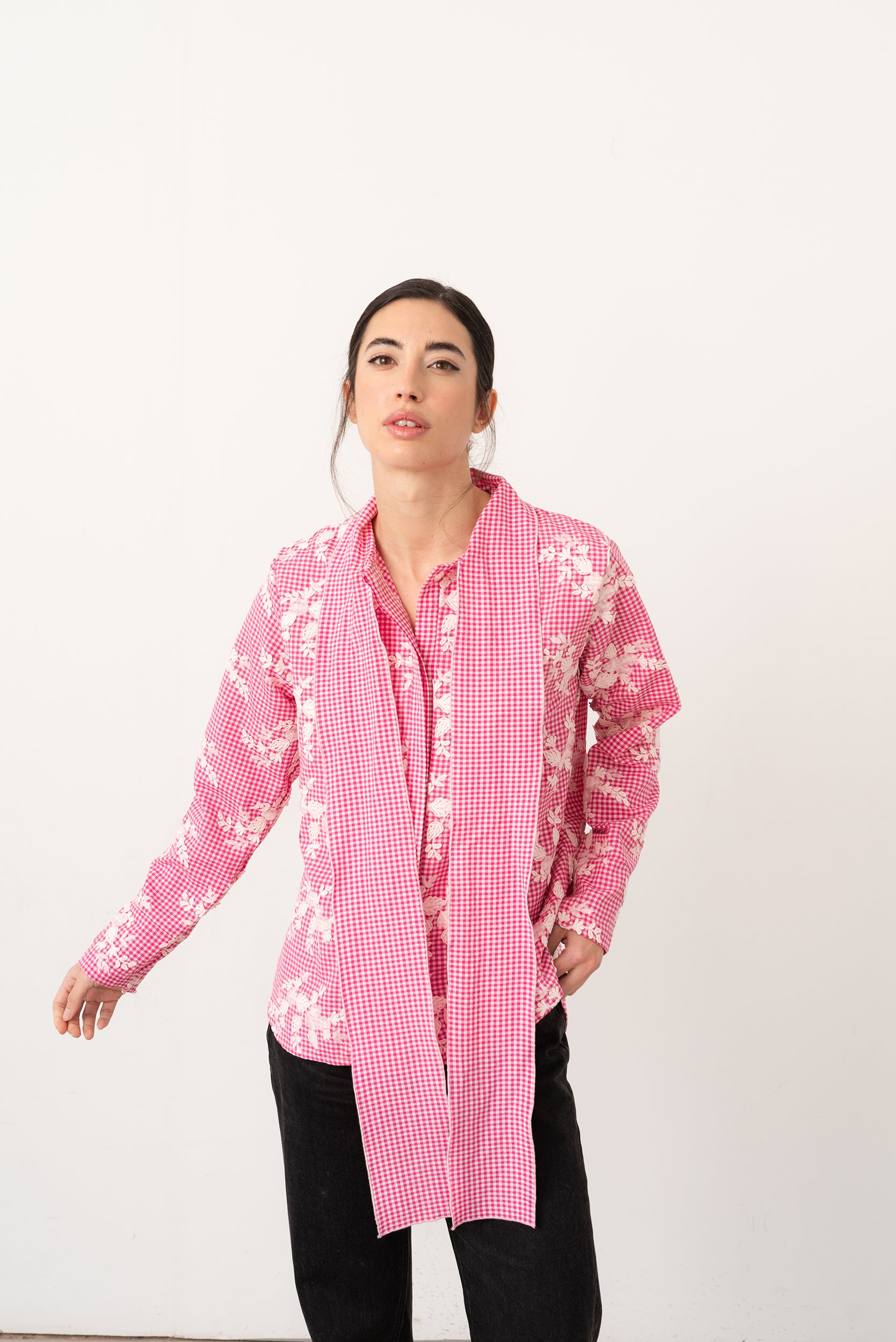 Camisa Bordada Rosa