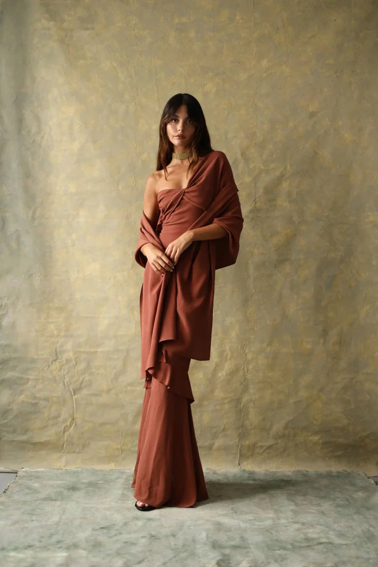 Vestido Makira Con Chal Tobacco