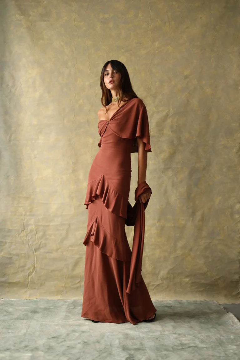 Vestido Makira Con Chal Tobacco