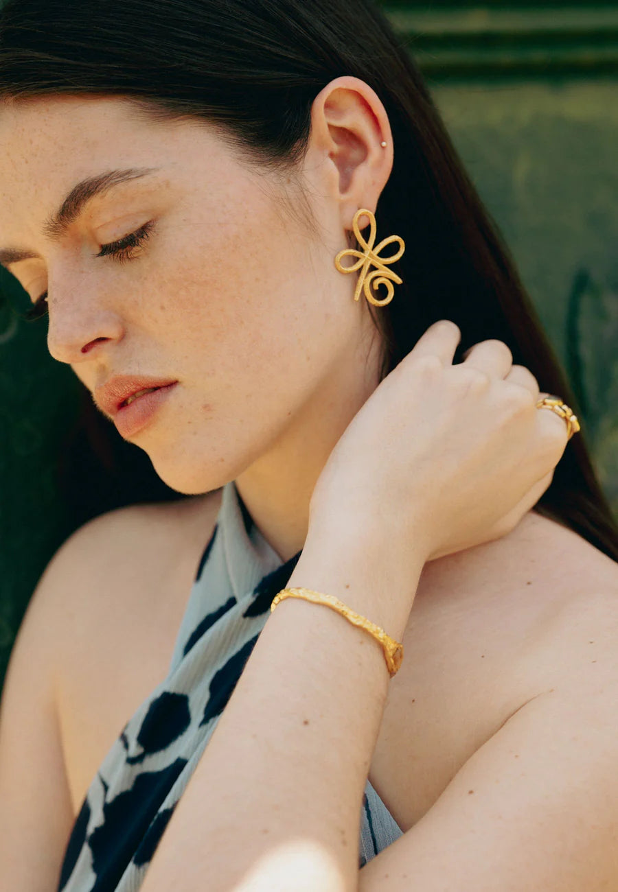 Pendientes Unconditional Love Dorado