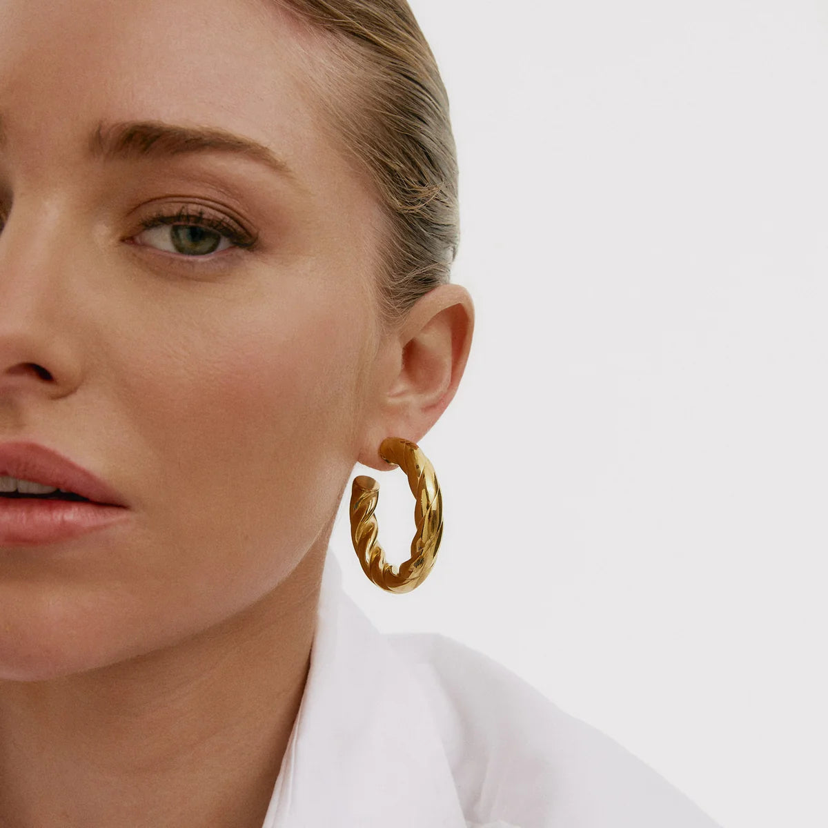 Nadina Gold Earrings