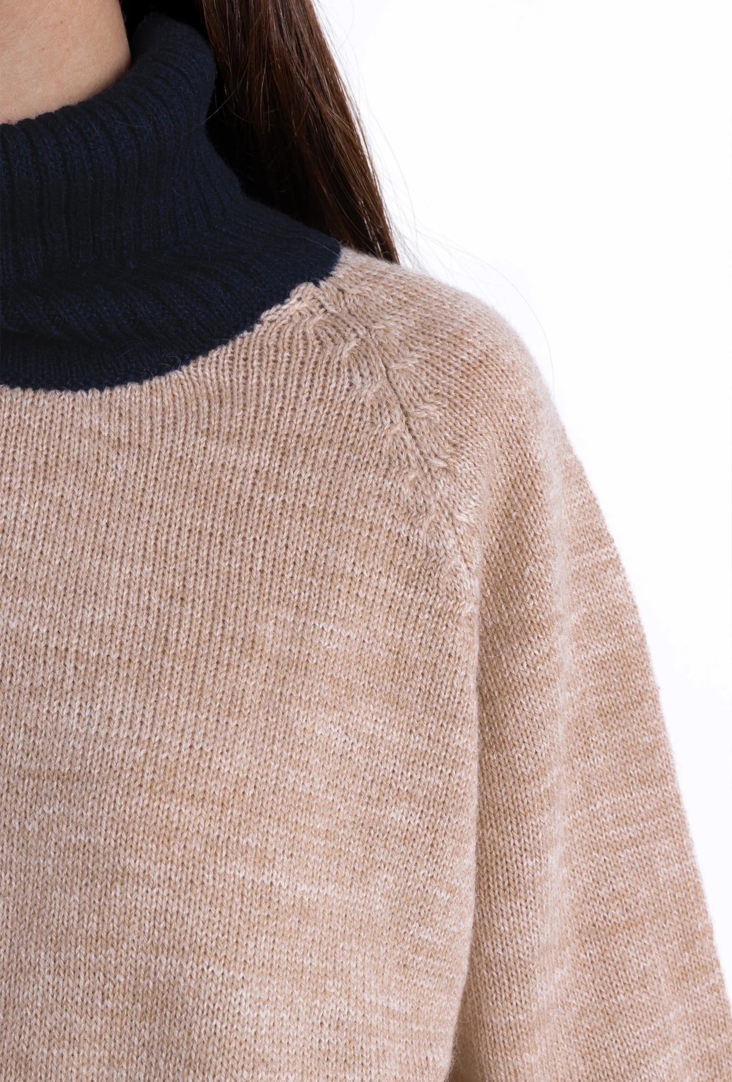 Jersey Turtle Neck Off Camel & Navy