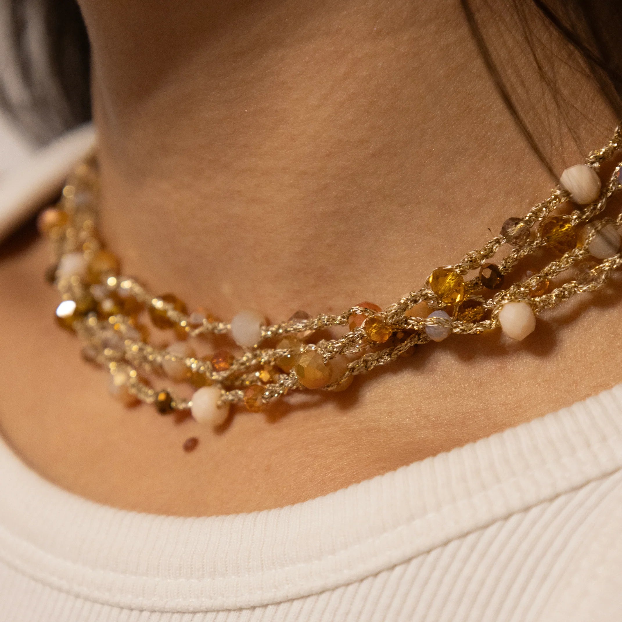 Collar Borlas Tierra