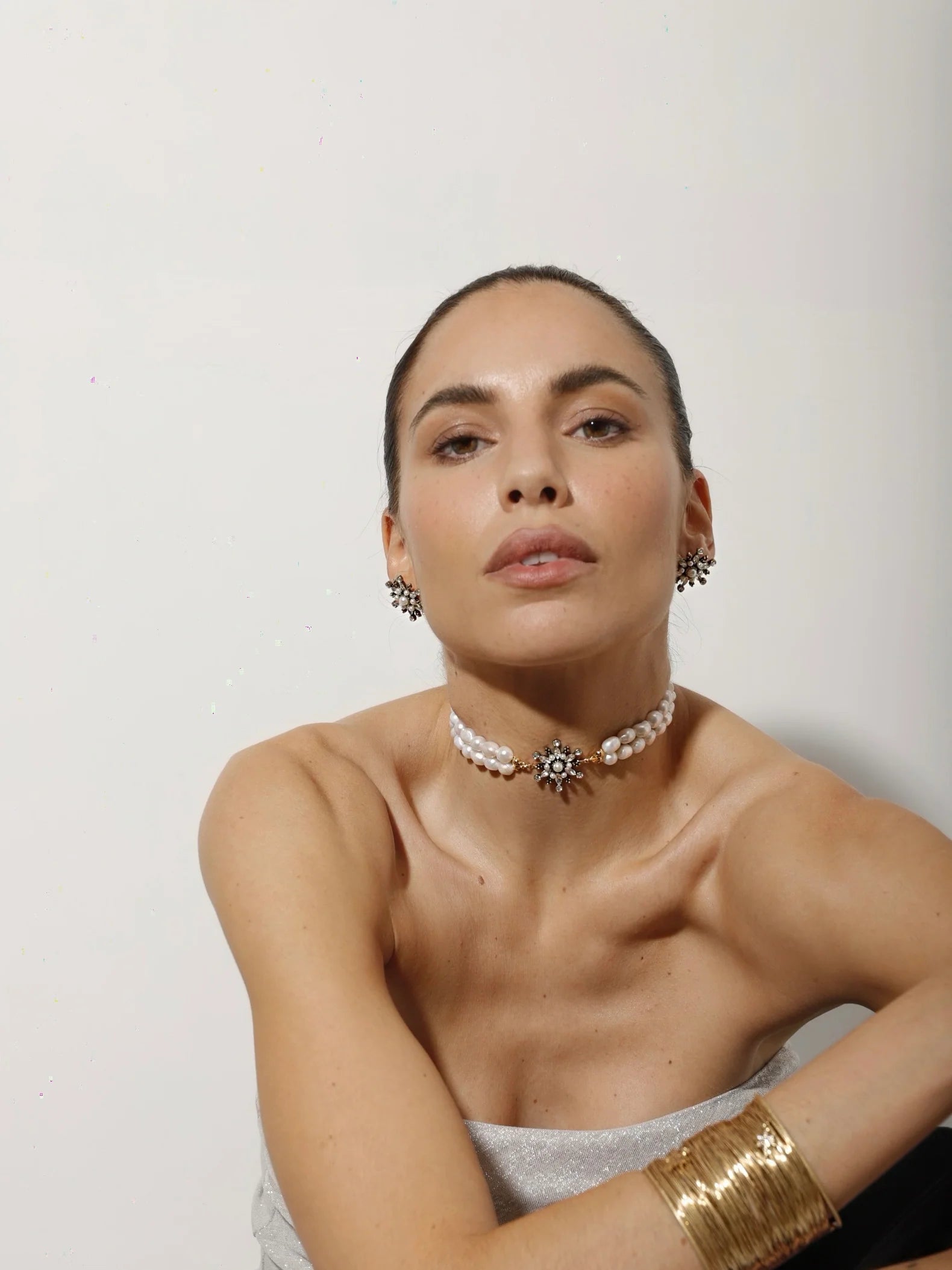 Choker RAÍCES Doblete de Perlas & Estrella Emperlada Tono Claro Precio habitual