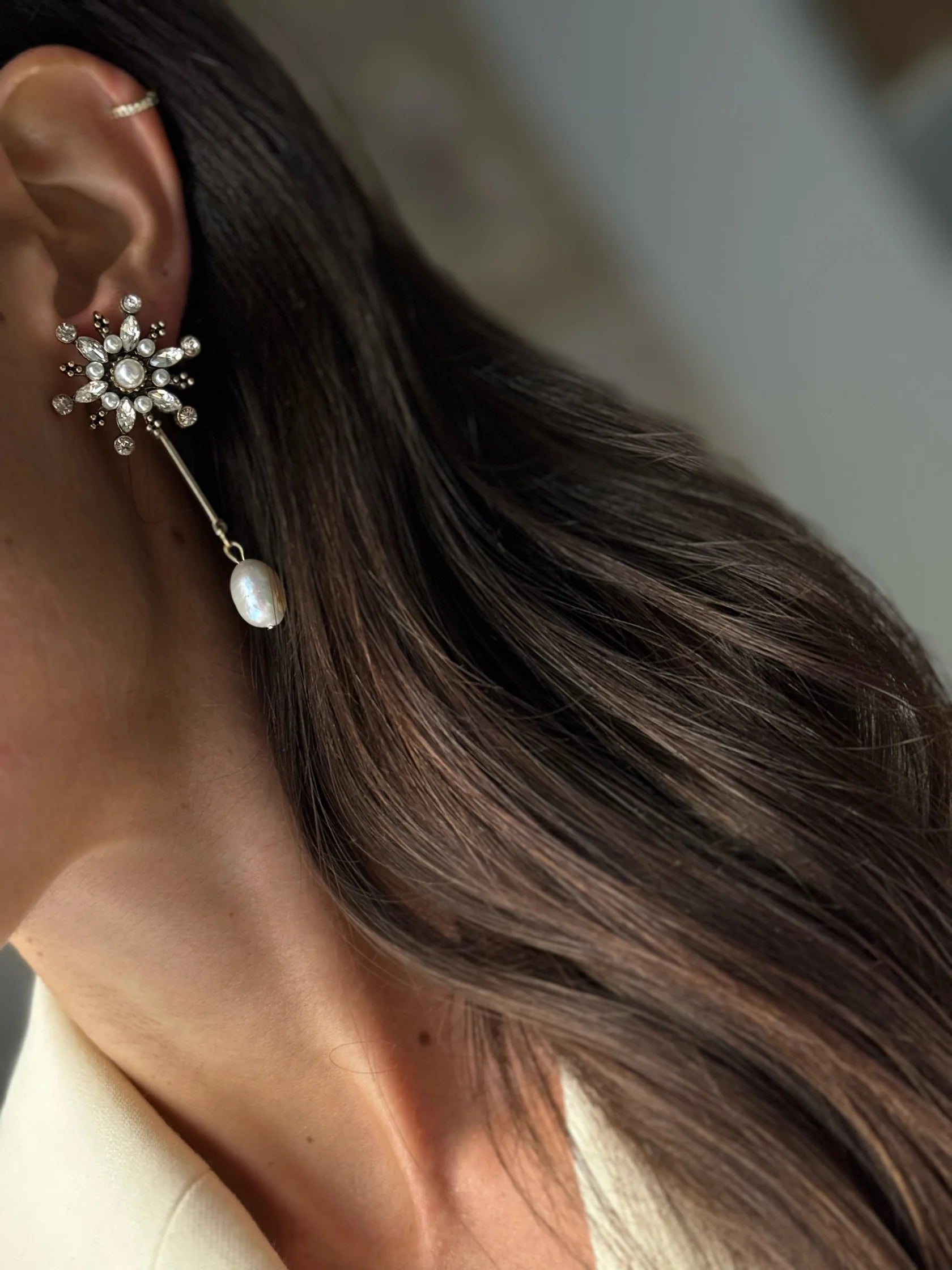 Pendientes RAÍCES Estrella Emperlada Desmontables Claro