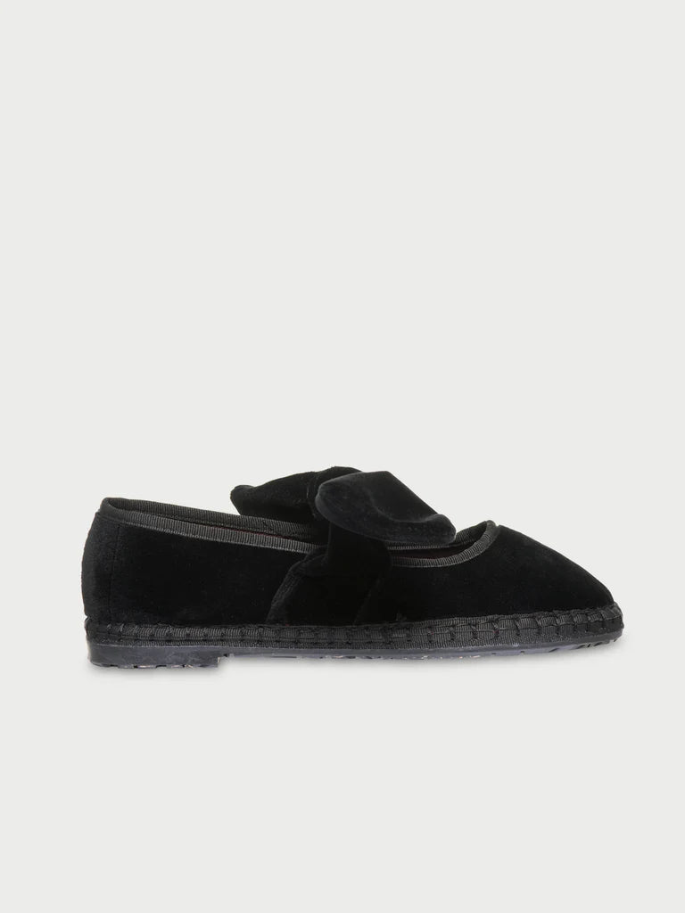 Lyra Black