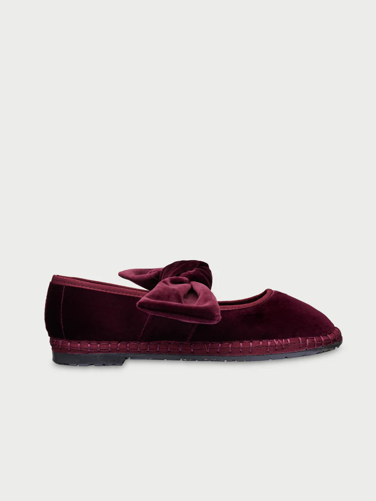 Lyra Burgundy