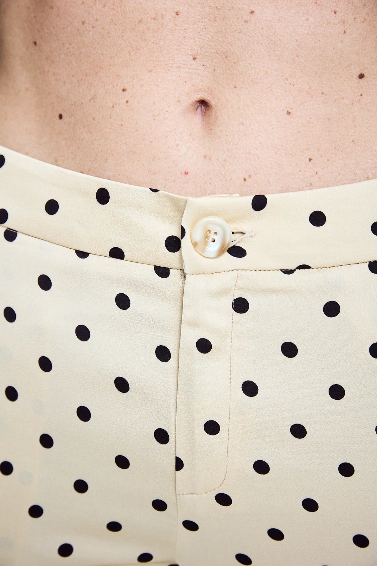 Olivia Polka Capri