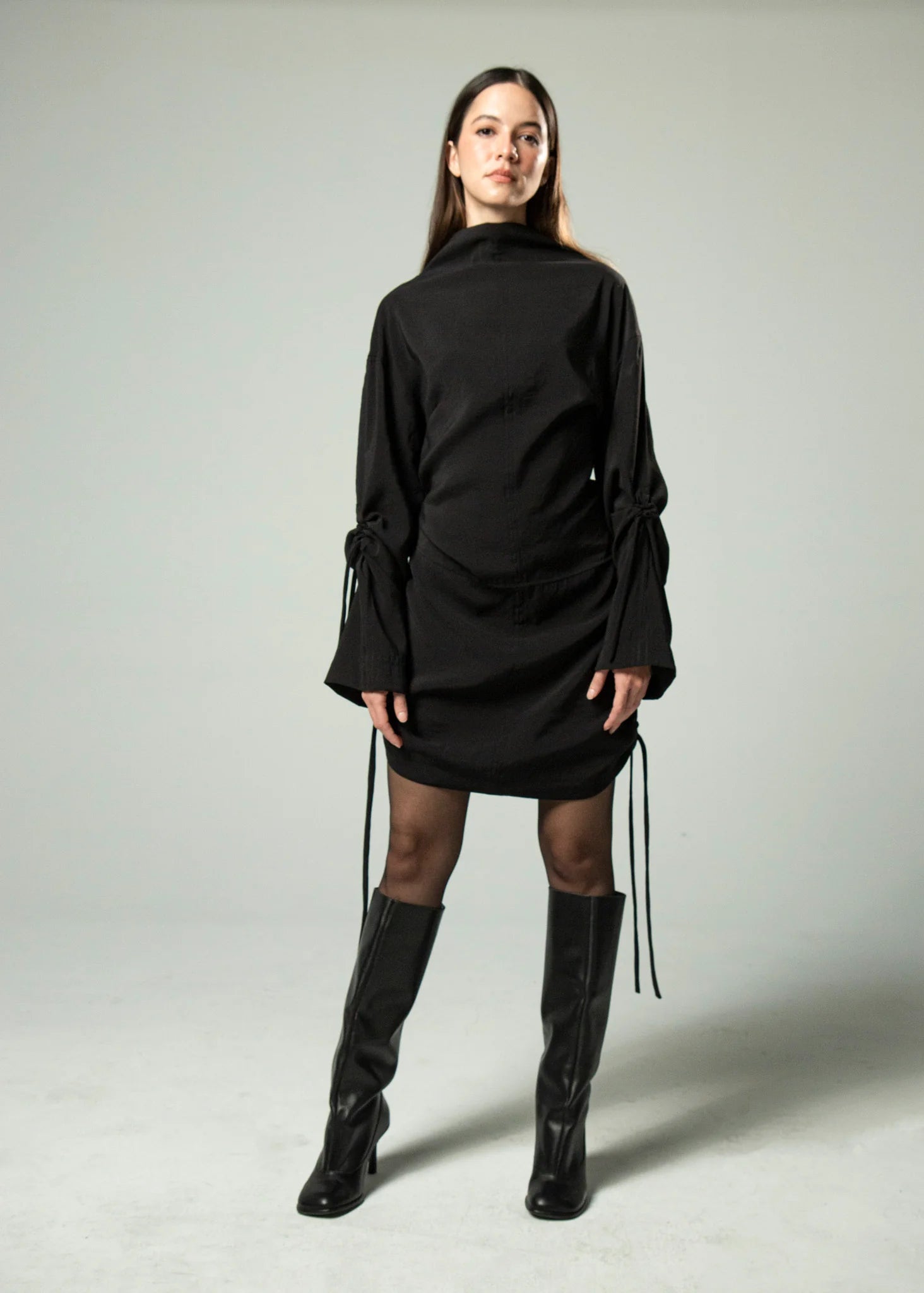 Mini Vestido Gaku Negro ‘Cupro Touch’