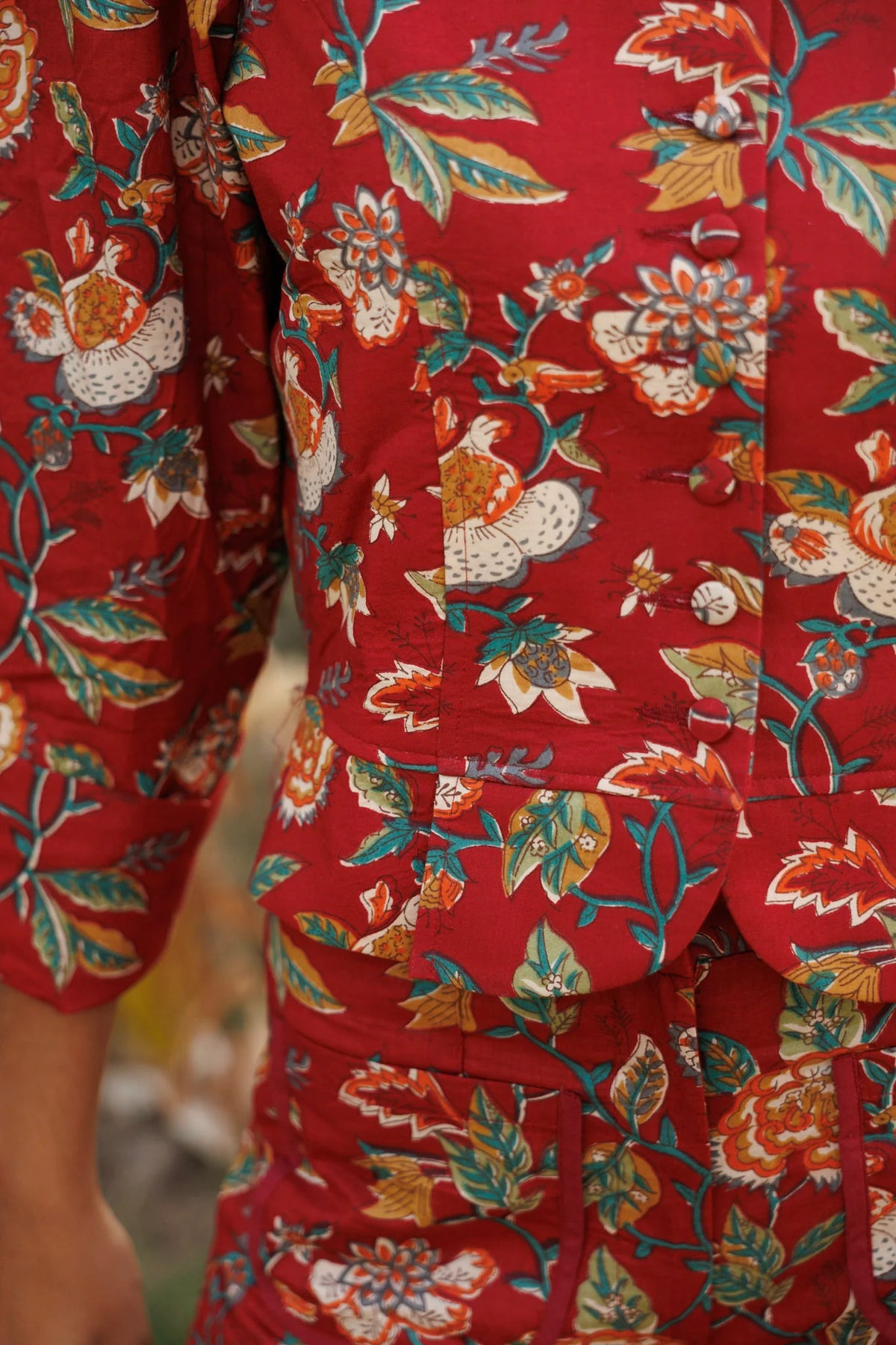 Chaqueta Burdeos Flores
