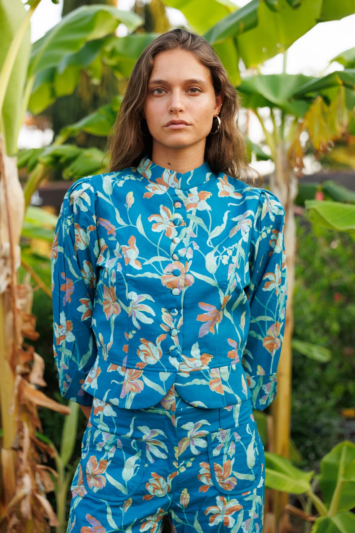 Chaqueta Petróleo Flores