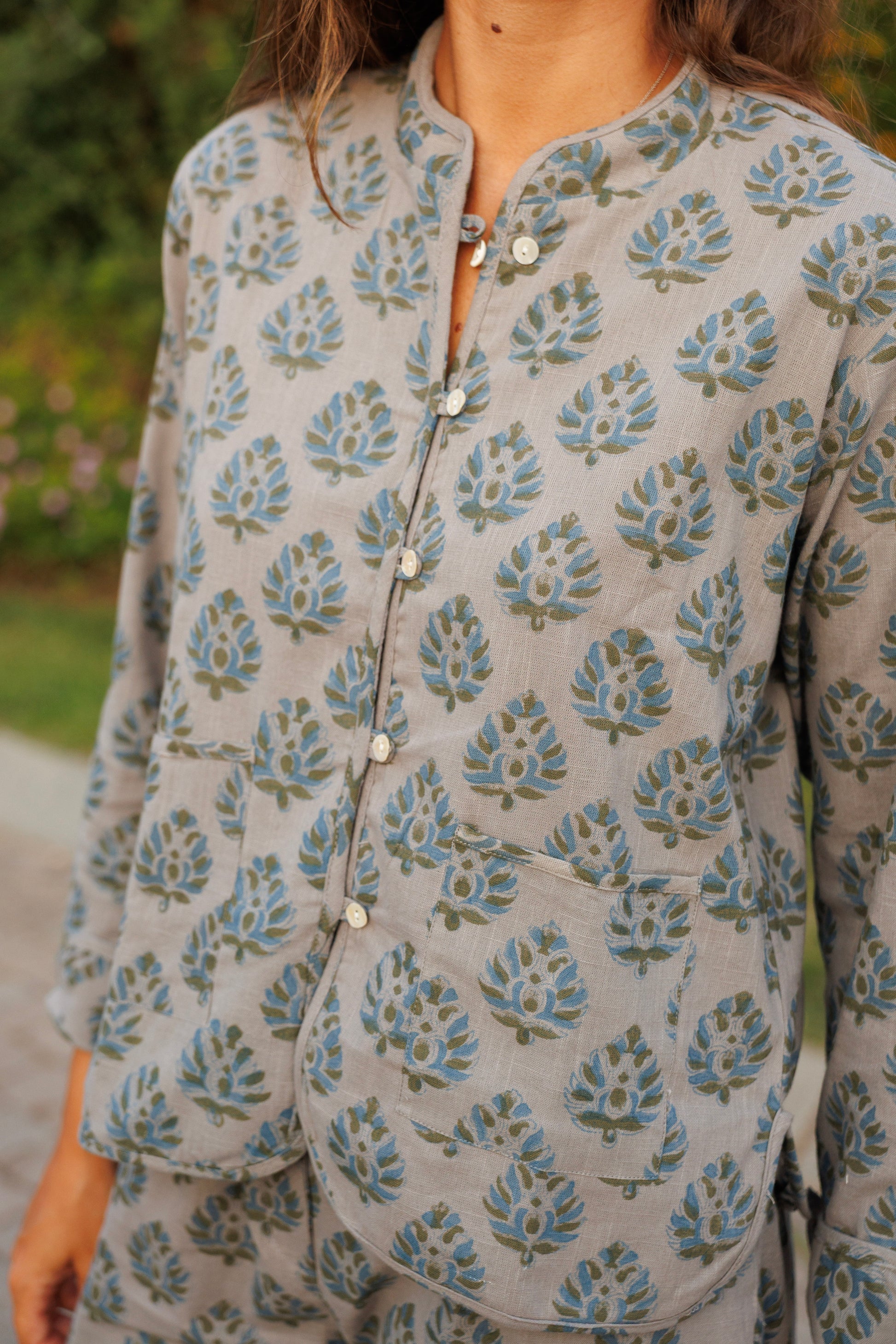Chaqueta Estampada Gris y Azul