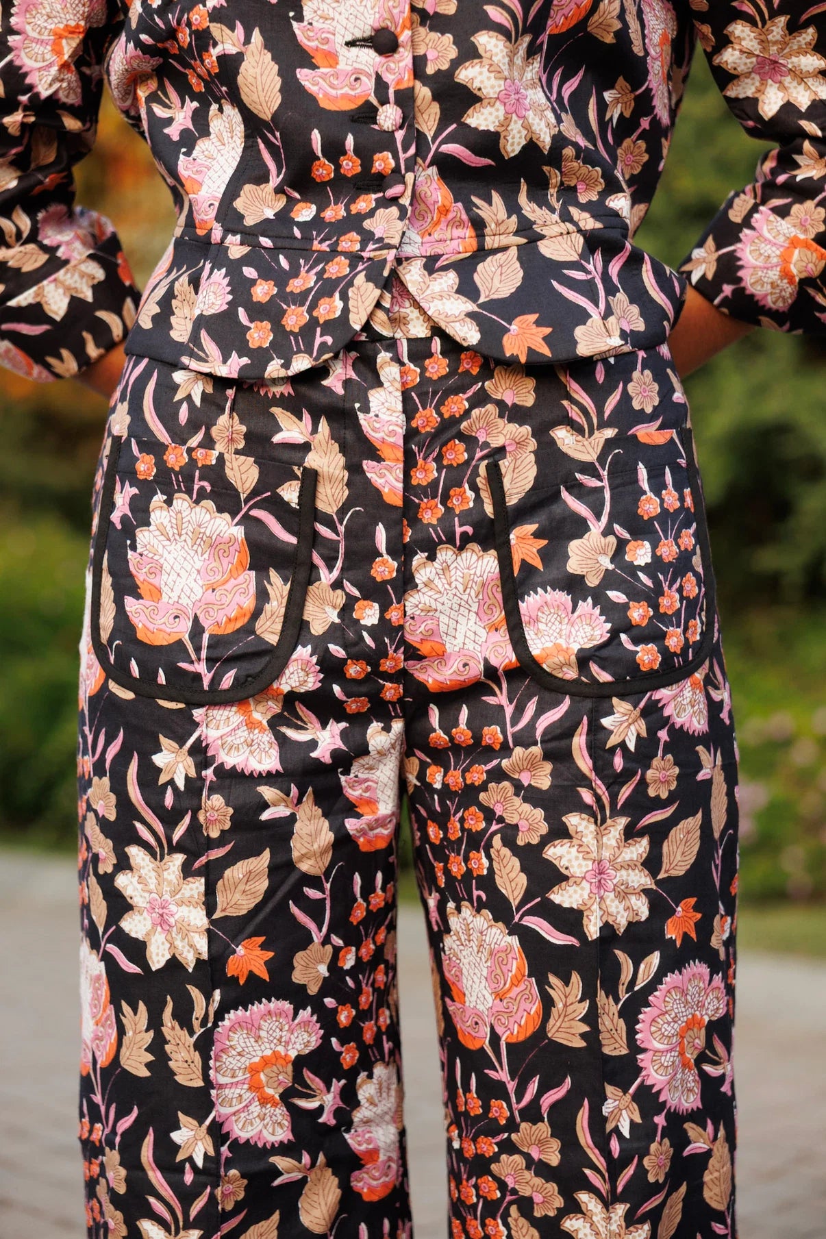 Pantalón Negro Flores