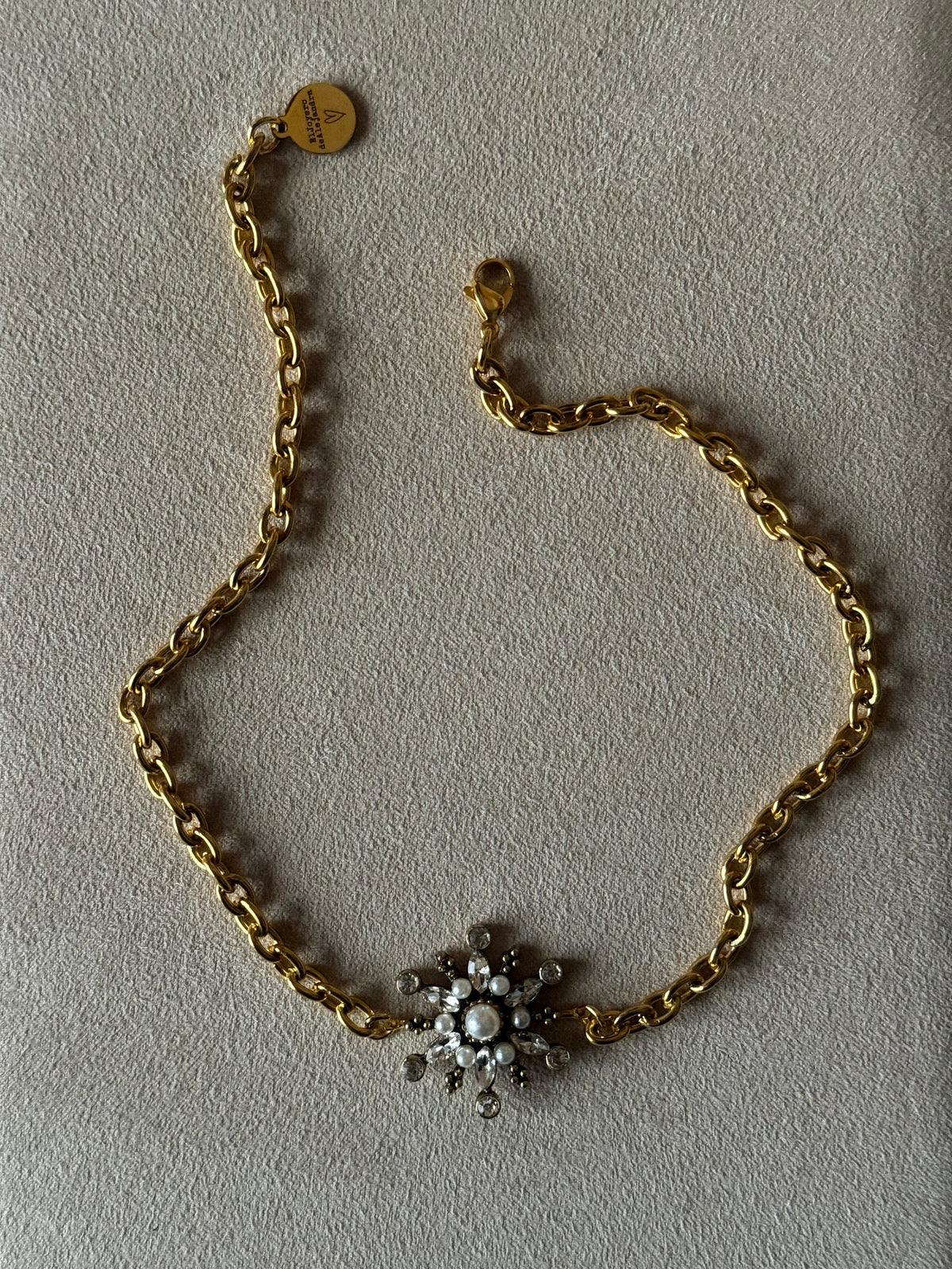 Choker RAÍCES Estrella Emperlada Tono claro
