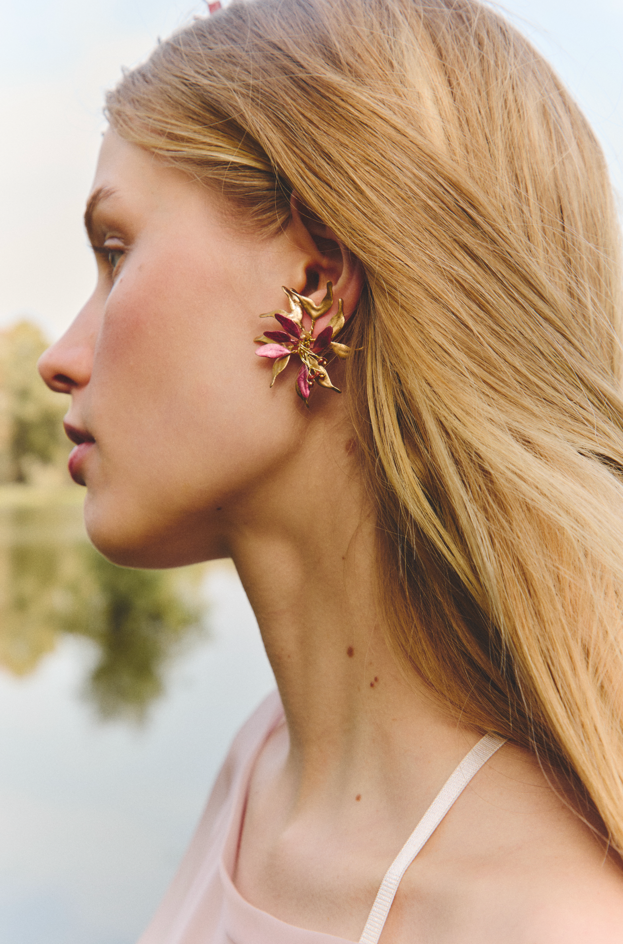 Pendientes Pétalo Fresa