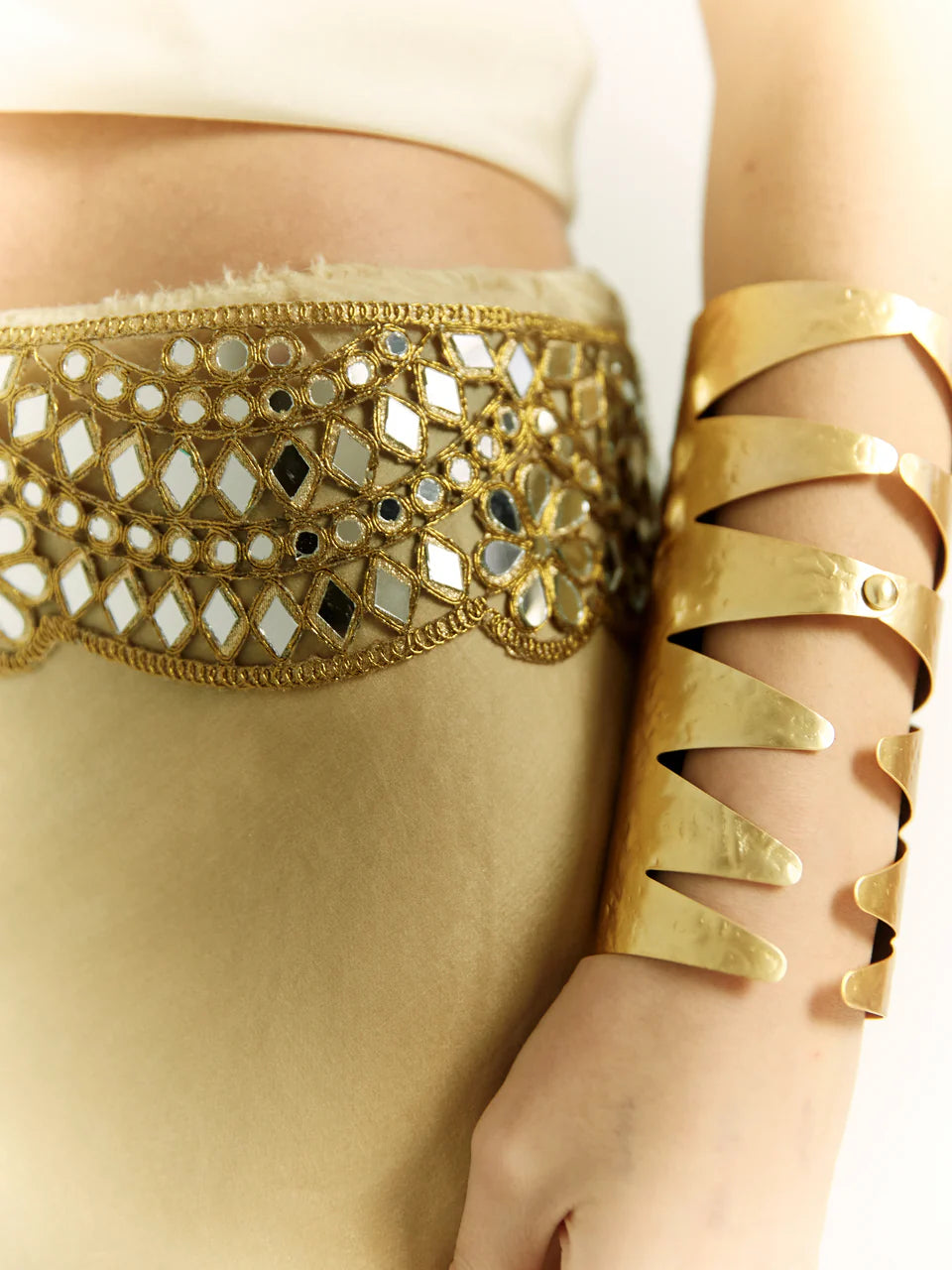 BRAZALETE GIZA DORADO